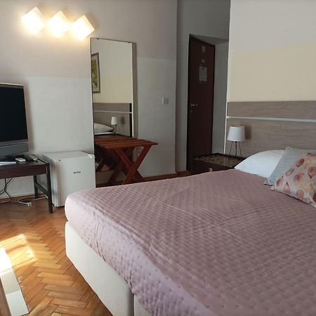 Villas Arbia - Rio By The Beach Banjol Extérieur photo