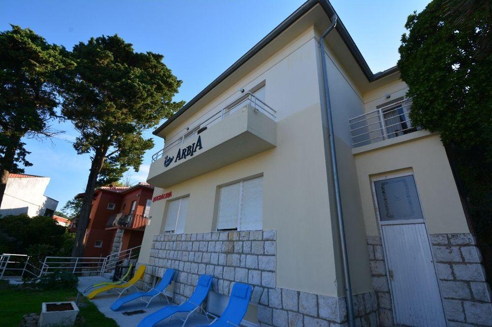 Villas Arbia - Rio By The Beach Banjol Extérieur photo